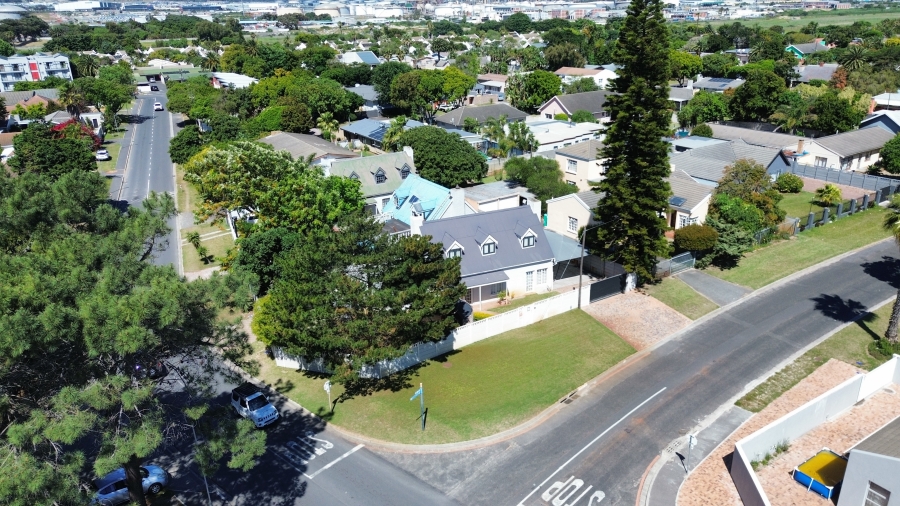 3 Bedroom Property for Sale in Table View Western Cape